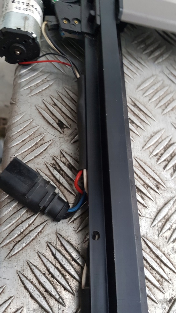 Daf xf xf106 шторка люк моторчик 6112442a Недорого