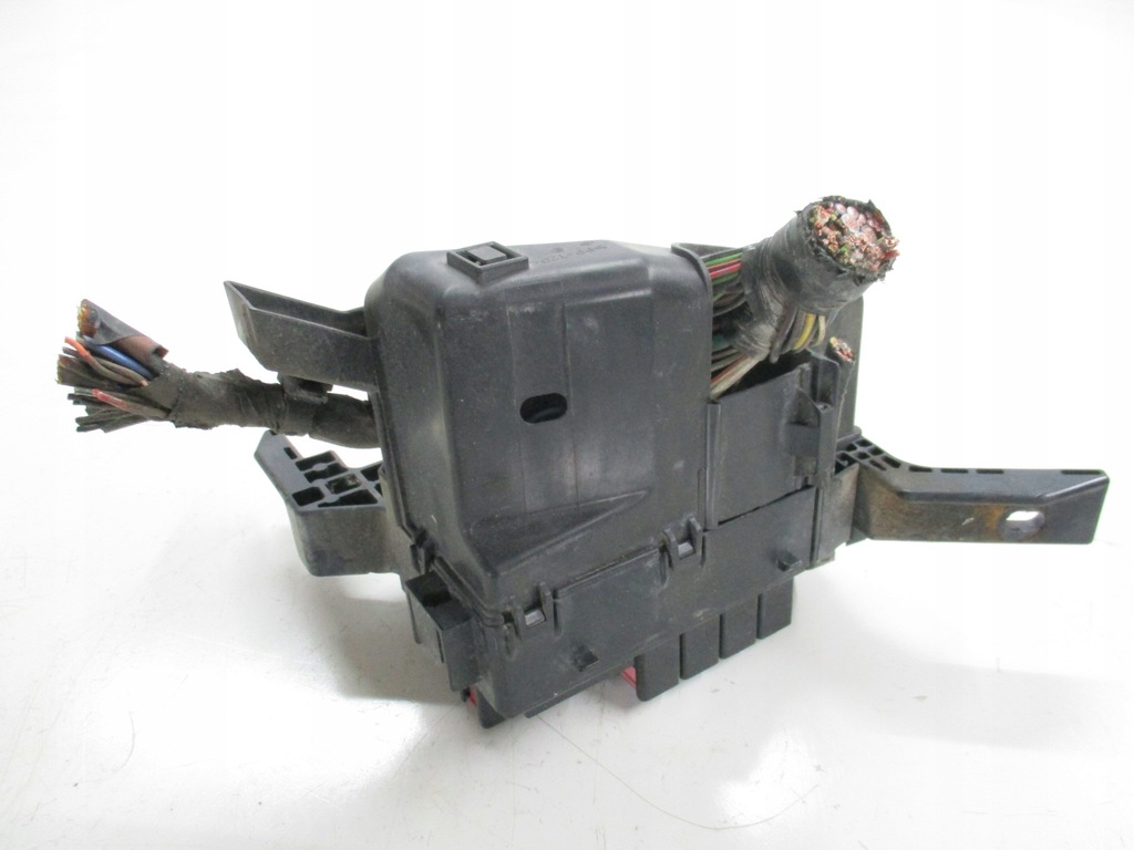 фото №4, Suzuki swift iv mk6 1.3 16v коробка предохранителей