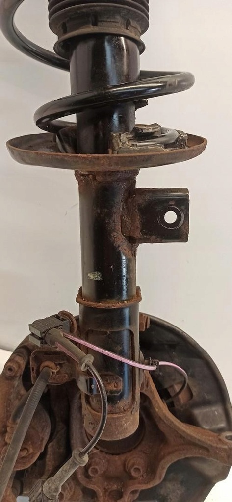 фото №7, Mazda 3 поворотный кулак правый перед 2.0 b 2015