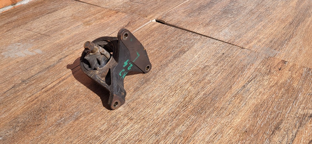 фото №5, Jeep cherokee liberty kj 01-07r 2.4 b подушка кронштейн двигуна ліва