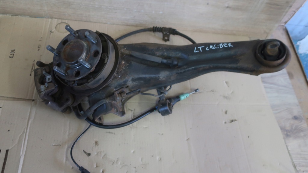 фото №1, Dodge caliber 1.8 2.0 2.4 поворотний кулак ліва задня ступиця важіль 06-11