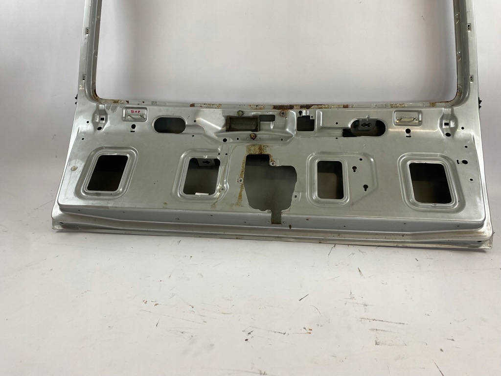 Задняя крышка багажника крышка багажника задний  kufra mercedes w124 kombi s124 Оригинал