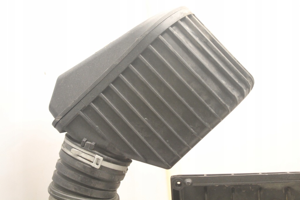 фото №7, Фильтр воздухозаборник воздуха mercedes w203 1.8