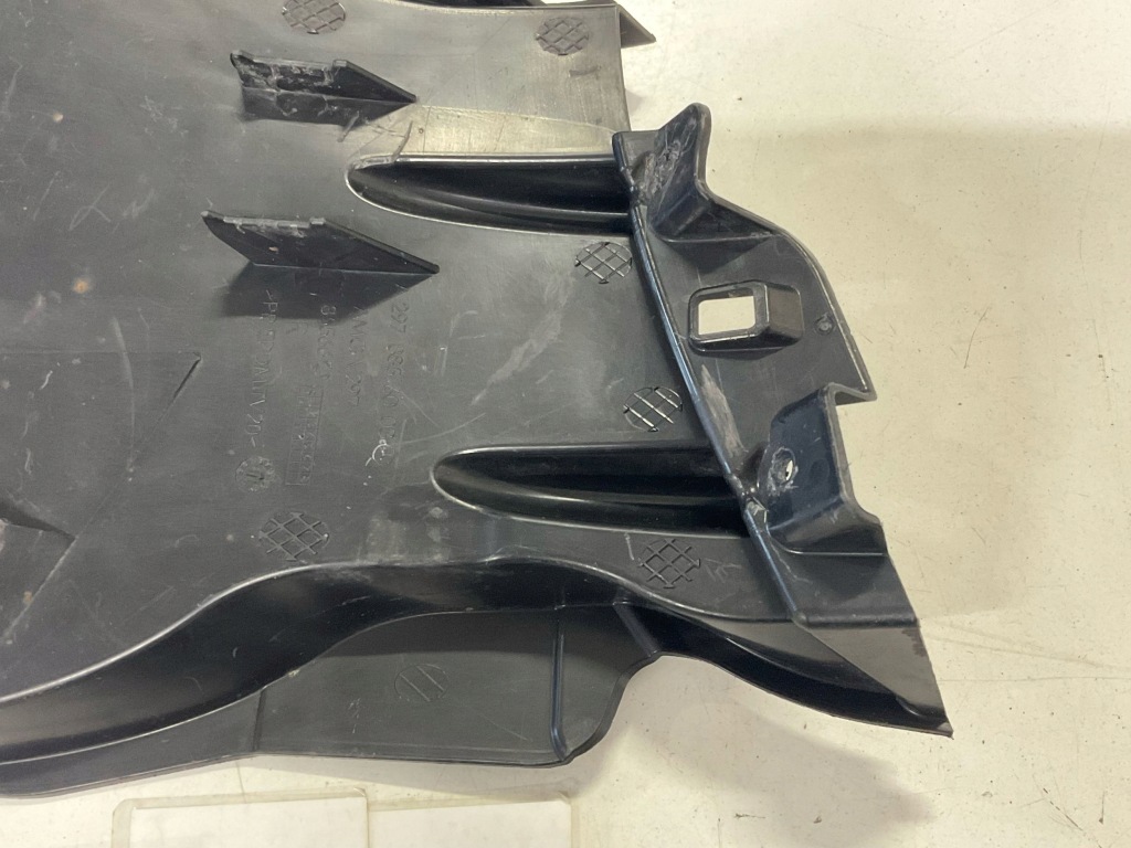 Воздуховод, впуск воздуха mercedes eqs w297 правая 811. Доставка