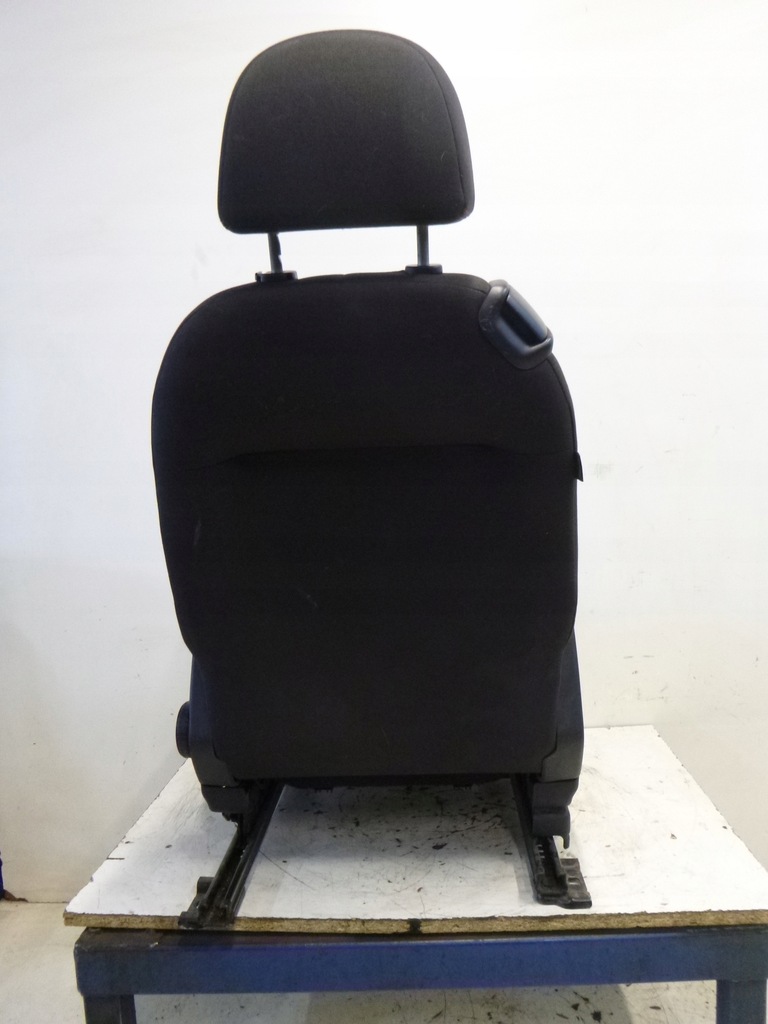 фото №6, Сиденье правый mazda ii 2 dy 03r.