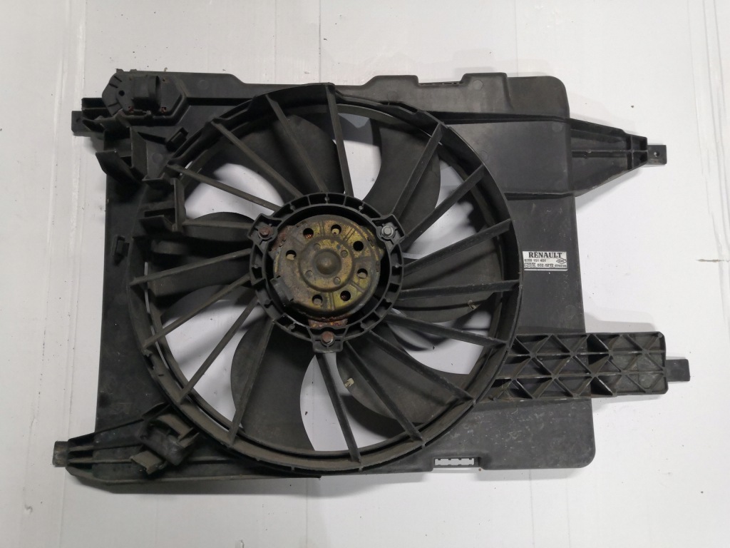 Радіатор води вентилятор європа renault megane 2 1.9dci 8200151464 в Україні