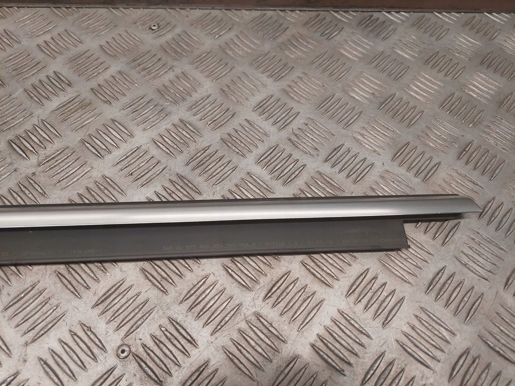 фото №5, Audi a7 s7 4g 2014 задня сторона ліва молдинг / прокладка скло двері задніх