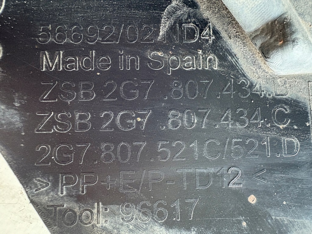 фото №13, Бампер задний задняя vw taigo 21- 2g7807521c