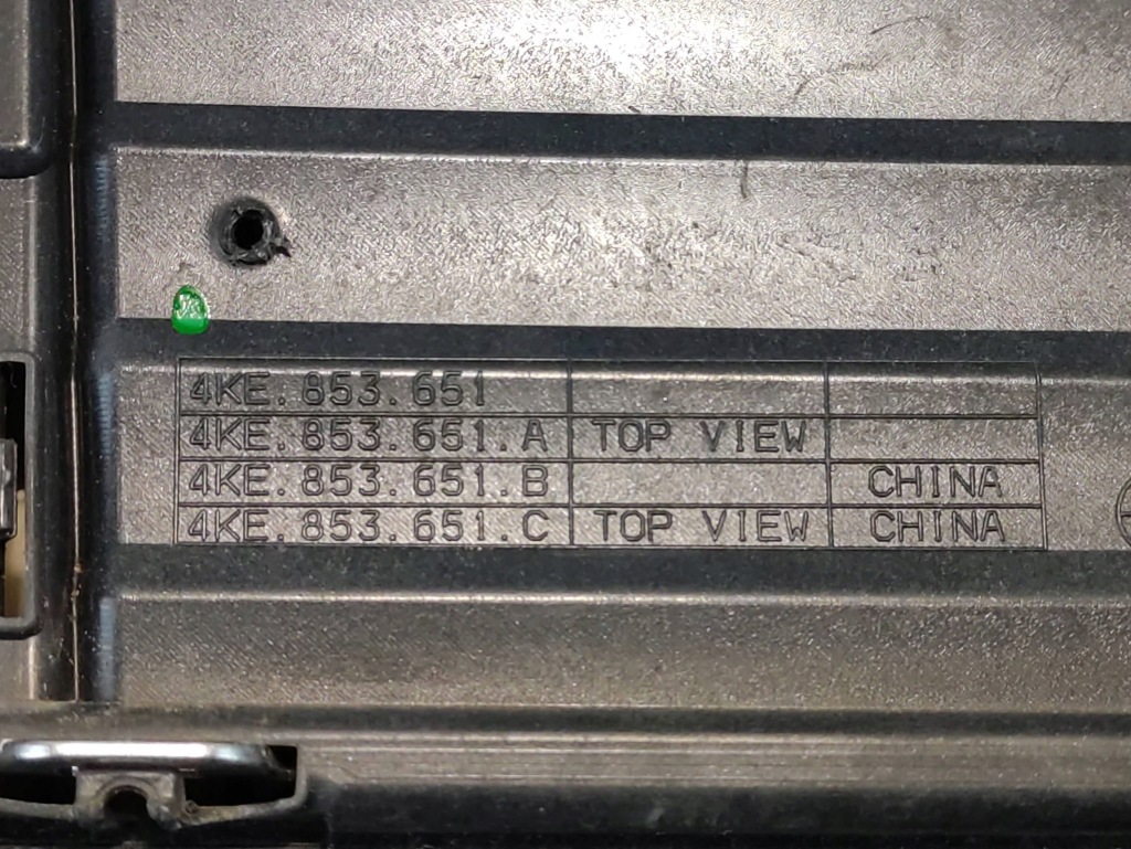 Audi e-tron решітка радіатора решітка  радіатора 4ke853651b Недорого