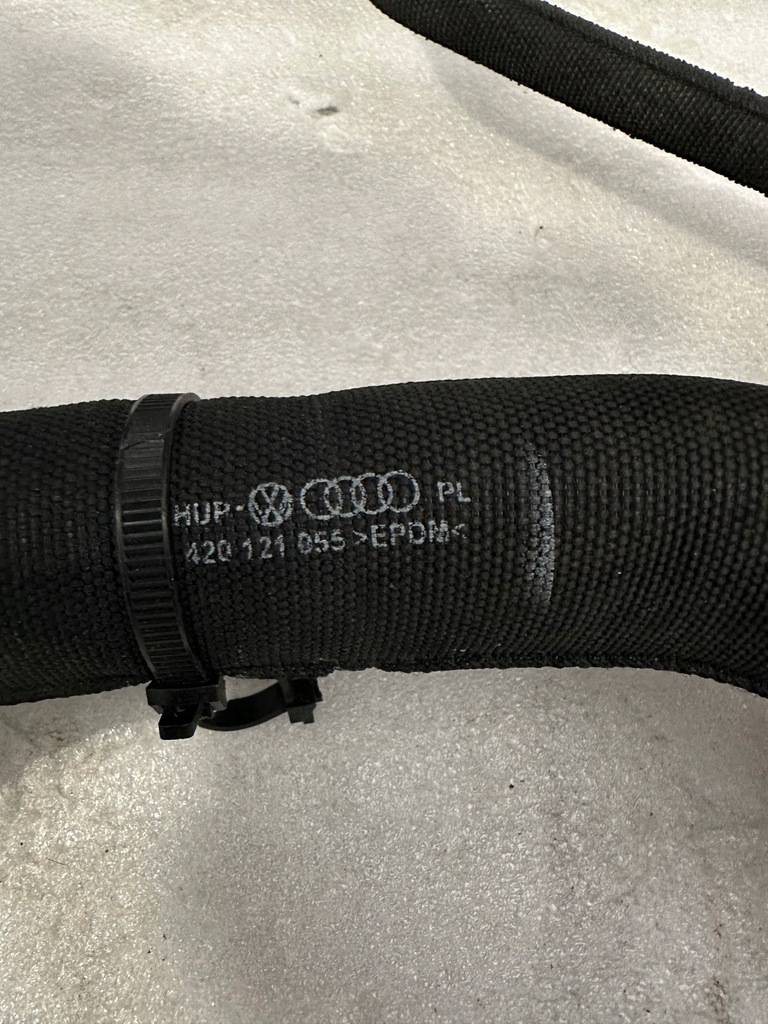 фото №2, ! audi r8 420 трубка wąż wody 420121055 420121045!