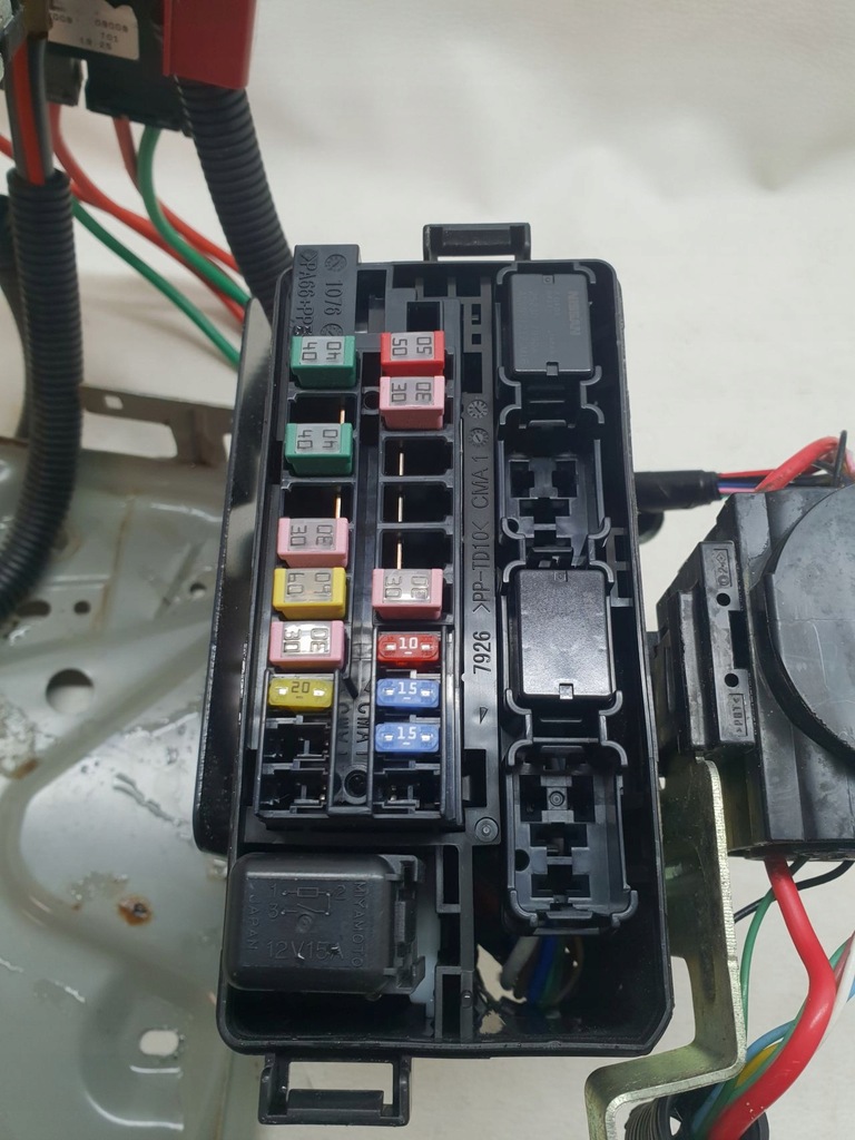 фото №6, Nissan micra v k14 16- корпус предохранителей