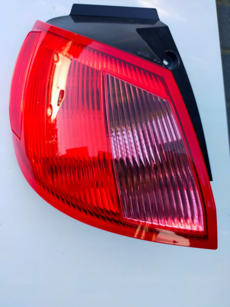 фото №1, Mitsubishi colt 04-08 3дверь лампа задняя задняя левая