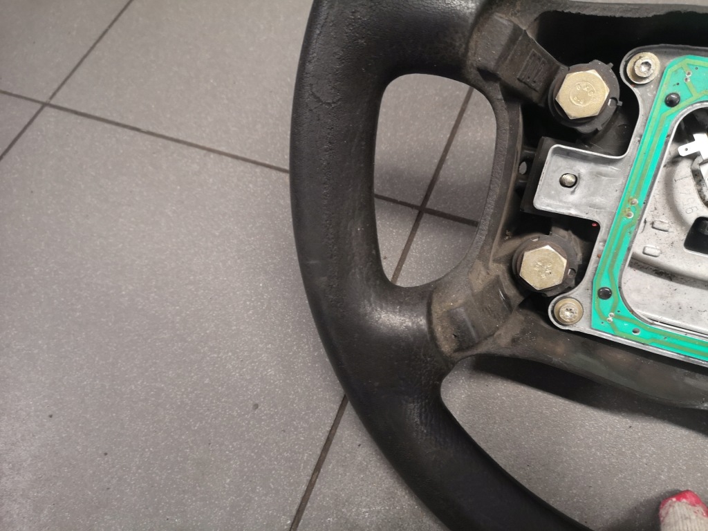 Воздуховод четырёхлучевая audi a4 b5 4a0419091n Цена