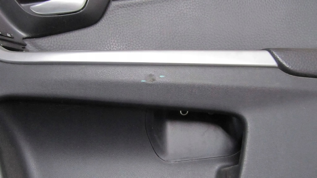 фото №7, Volvo xc60 обшивка обивка правая перед 08-