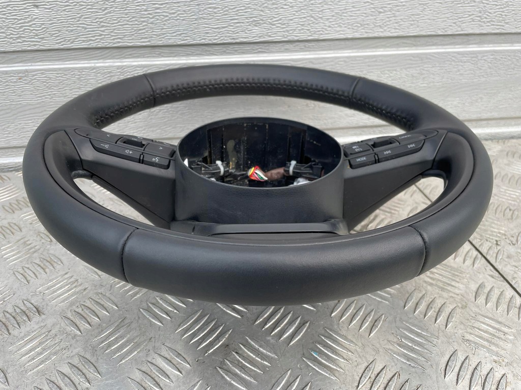 фото №5, Toyota yaris cross повітропровід шкіра