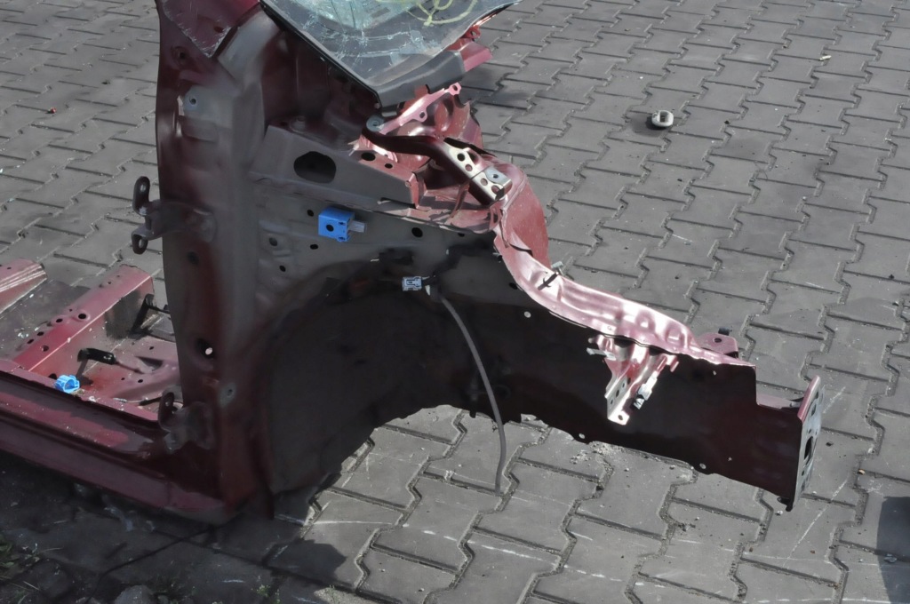 фото №4, Toyota yaris iii чверть лонжерон правий перед поріг правий