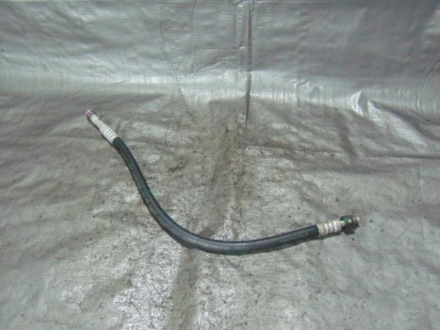 Купити Патрубок трубка кондиціонера задні t4 caravelle 2.5 tdi