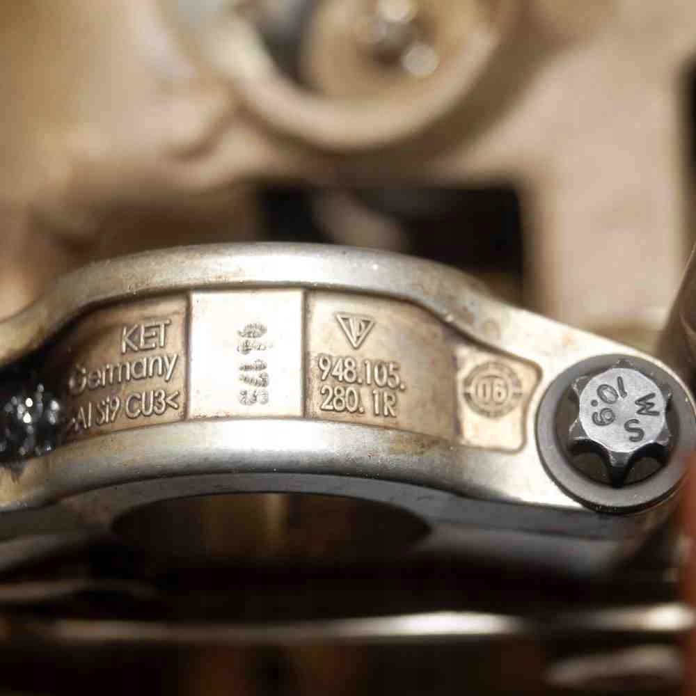 фото №9, Головка правой стороны porsche cayenne 9pa 9481052711r 2690921 4.8l 283kw