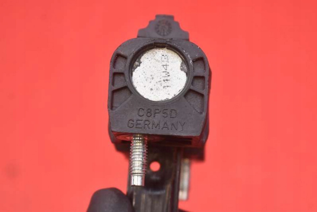 фото №7, Ограничитель дверь правый перед 31298466 volvo v60 1 i 10-13