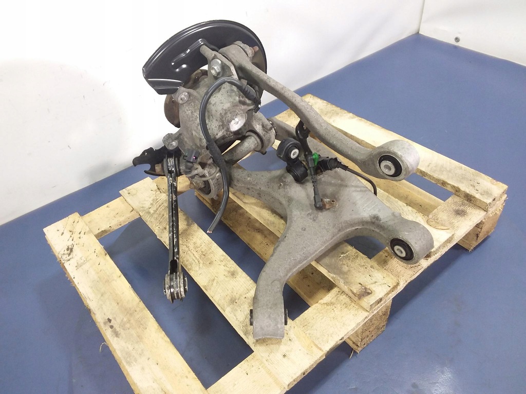 фото №6, Audi a8 d4 4h 3.0 tdi quattro поворотний кулак права задня