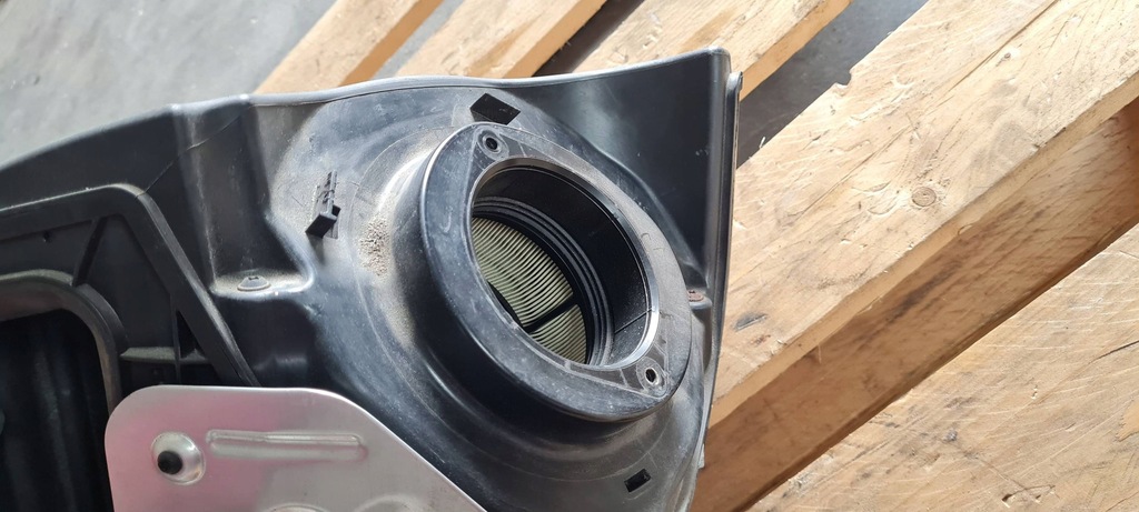 фото №14, A4 b9 8w корпус фильтра воздуха 2.0 tdi 8w0133835d a5 8w