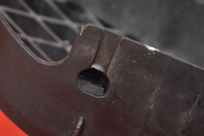 фото №11, Решітка радіатора решітка радіатора czarna c10050712 mazda premacy 1 i 99-01