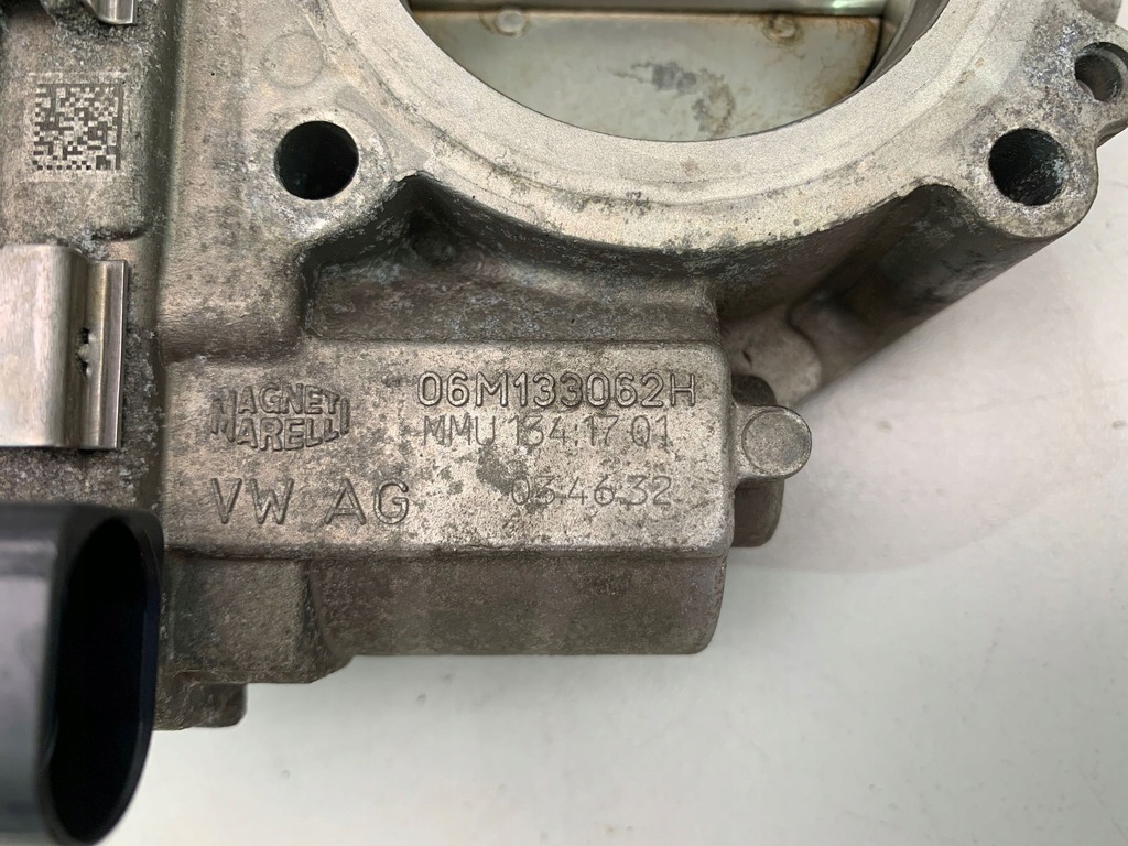 фото №6, Audi s5 8w дроссельная заслонка воздуха 06m133062h