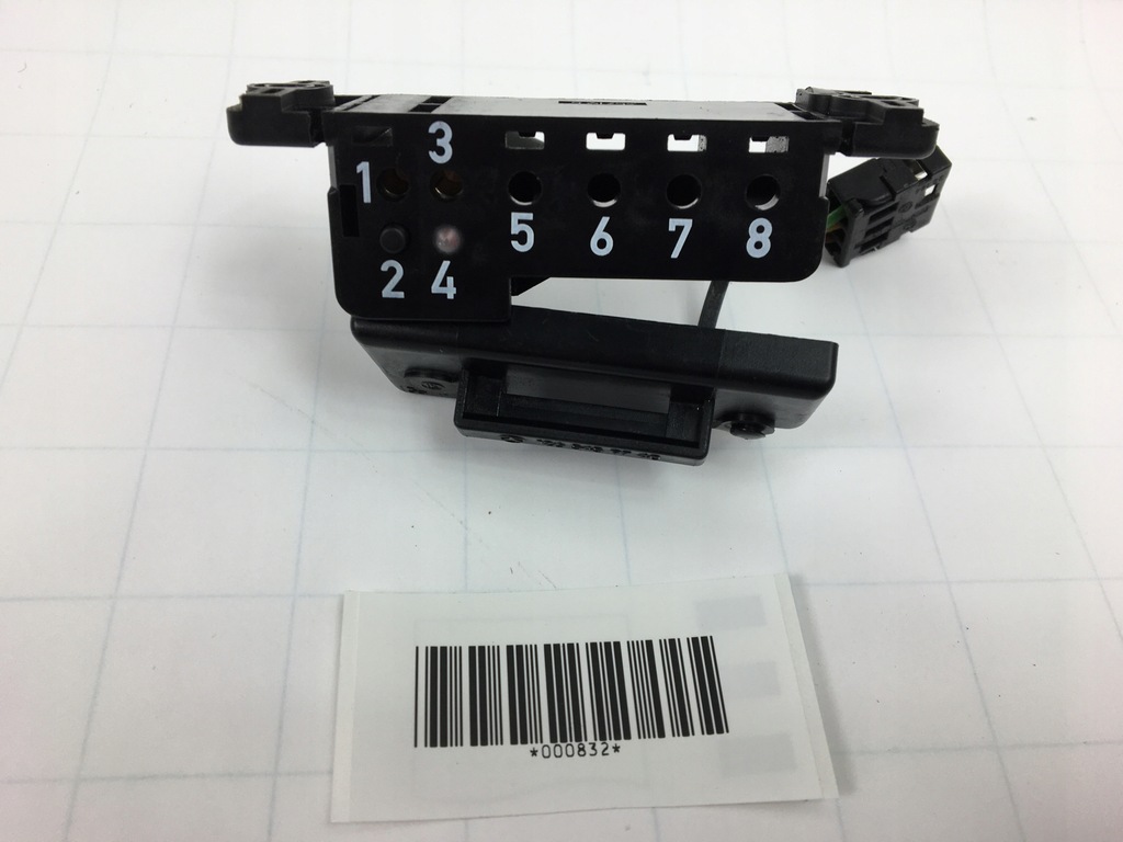 фото №9, З'єднувач port діагностичний діод індикатор mercedes w124 w126 1265459740