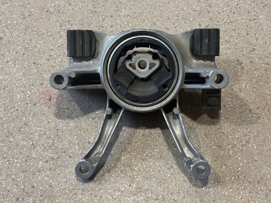 фото №11, Подушка коробки передач bmw 7 g11 g12 6862576