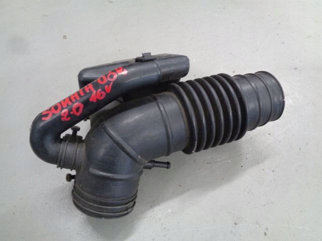 фото №1, Hyundai sonata iv 03 fl 2.0 16v шланг резонатор