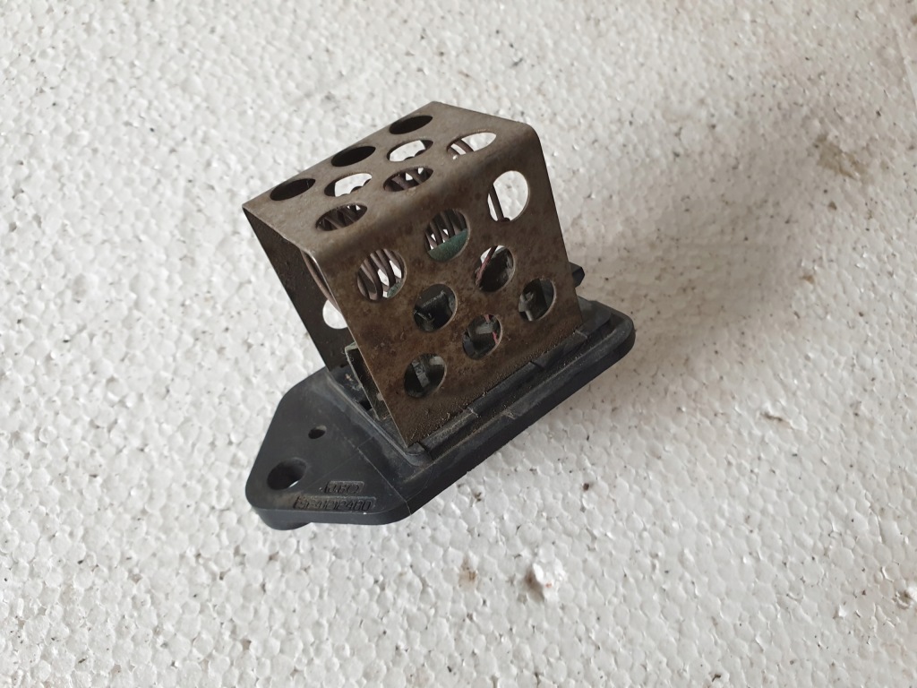 фото №1, Резистор вентилятора citroen xsara picasso 1.8 b