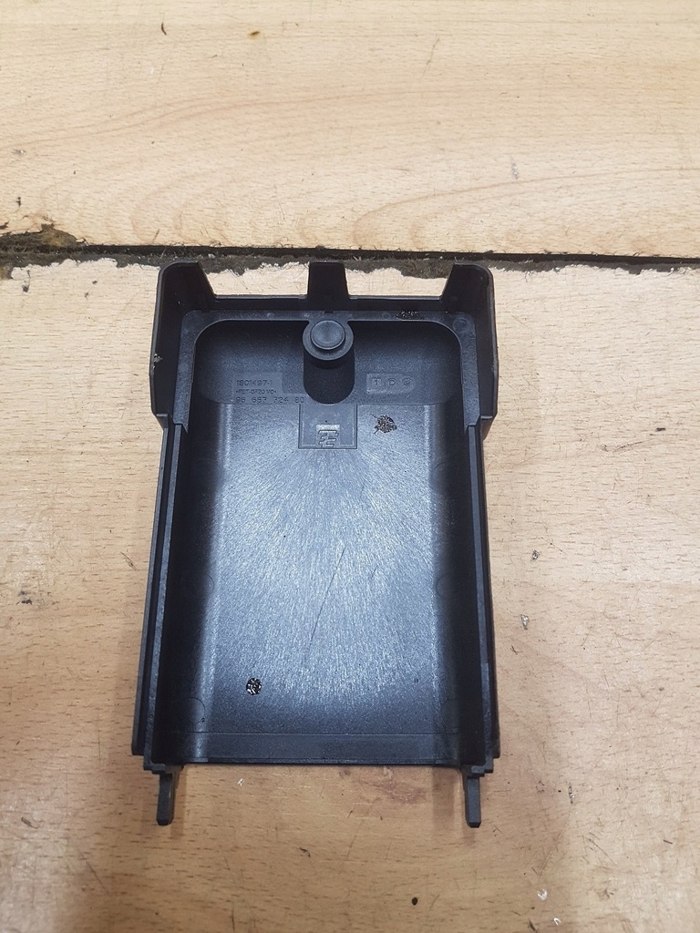 фото №1, Крышка баллончик предохранителей peugeot 508