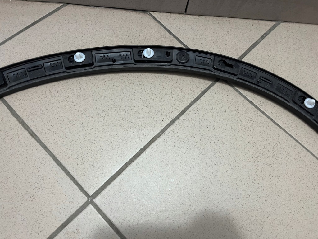 Молдинг накладка крыла правая передняя перед volvo xc40 xc-40 ii 2 Оригинал