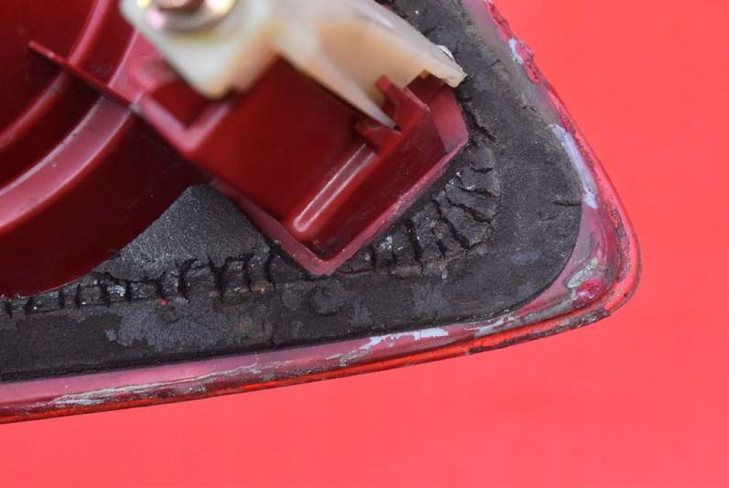 фото №10, Лампа права задня задня p2913r mazda 3 1 i bk 5d hb 03-06