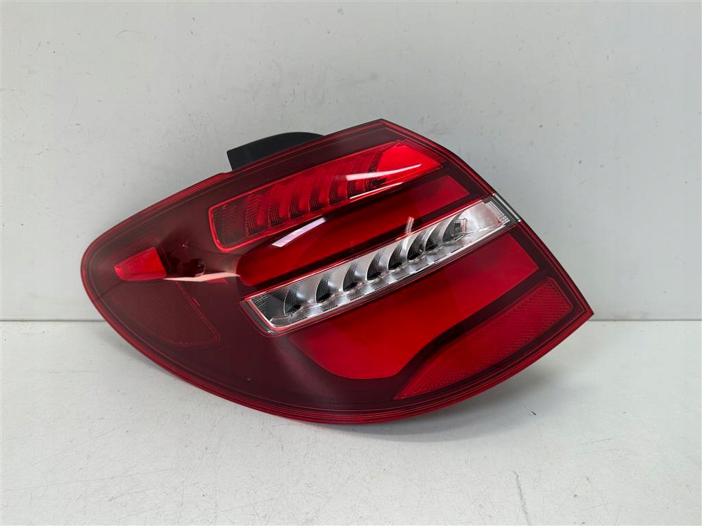 фото №1, Mercedes b klasa w246 lift. левая лампа задняя led