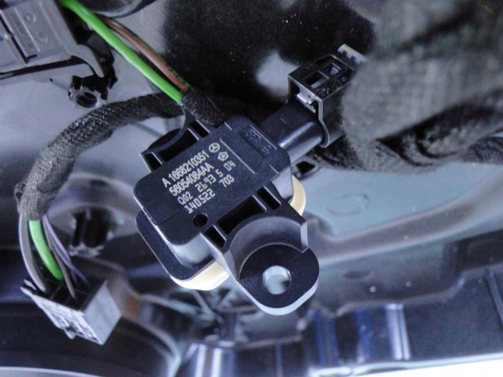 A w176 176 вкладыш подъемник замок дверь правое перед Оригинал