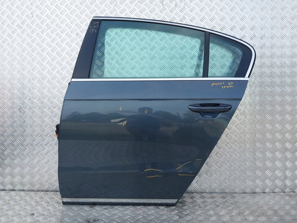 фото №1, 136. двері лівий задня vw passat b7 sedan lk7x