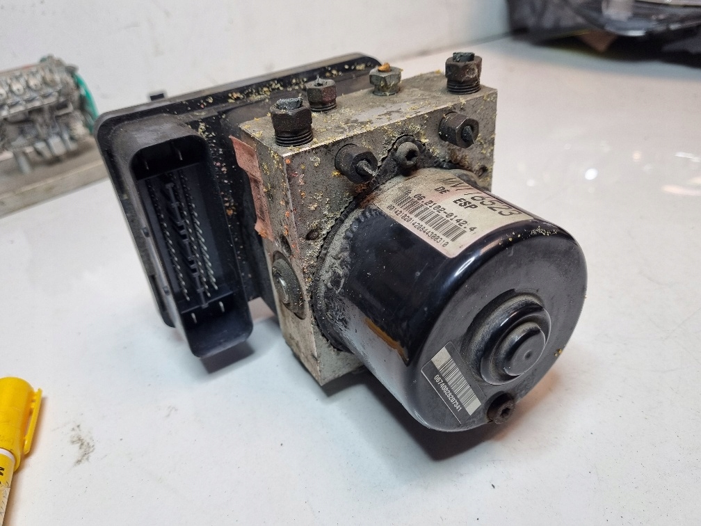 фото №1, Насос esp mitsubishi grandis mn116523 vwcargroup. pl