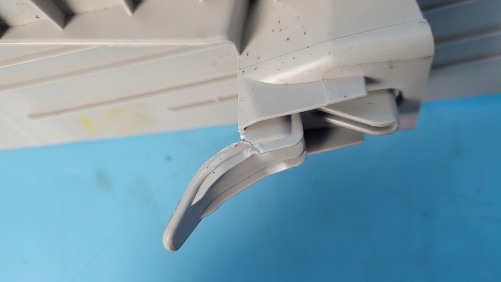 фото №15, Mercedes x247 glb 200 обшивка защита стойка d багажника правая a2476901502