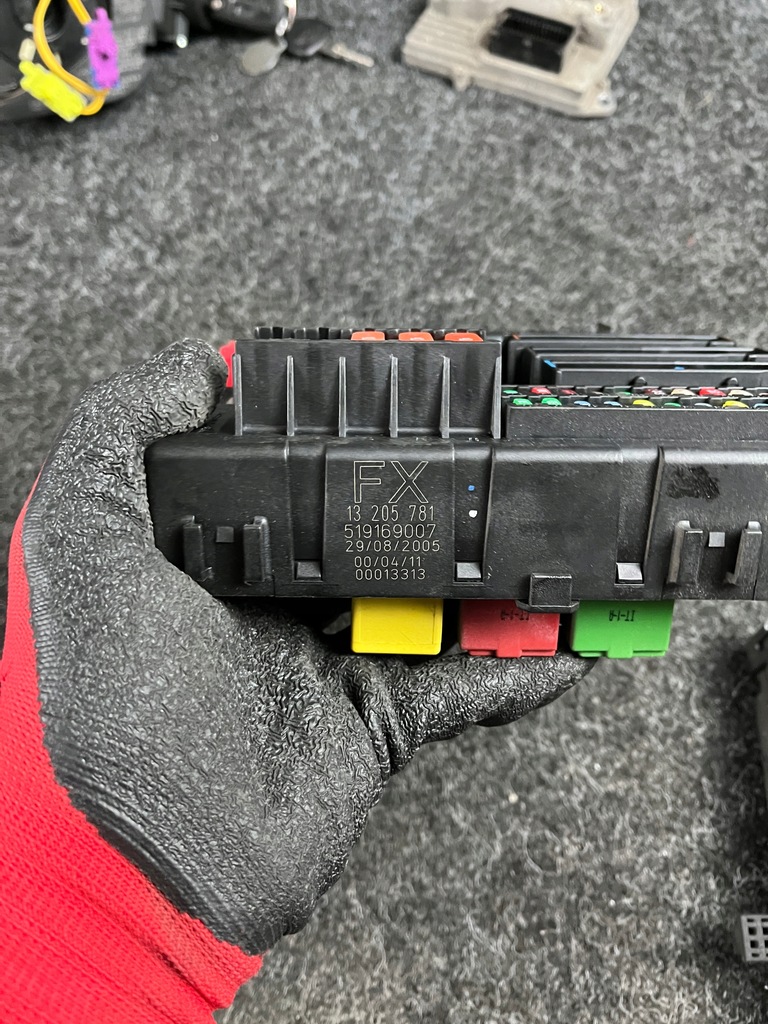 фото №16, Opel vectrac 2.2b набір стартовий блок керування 55558714