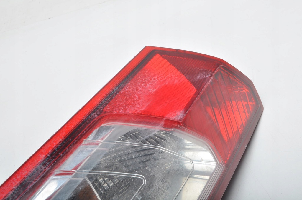 фото №10, Ford tourneo connect mk2 лампа правая задняя dt11-13404-ac