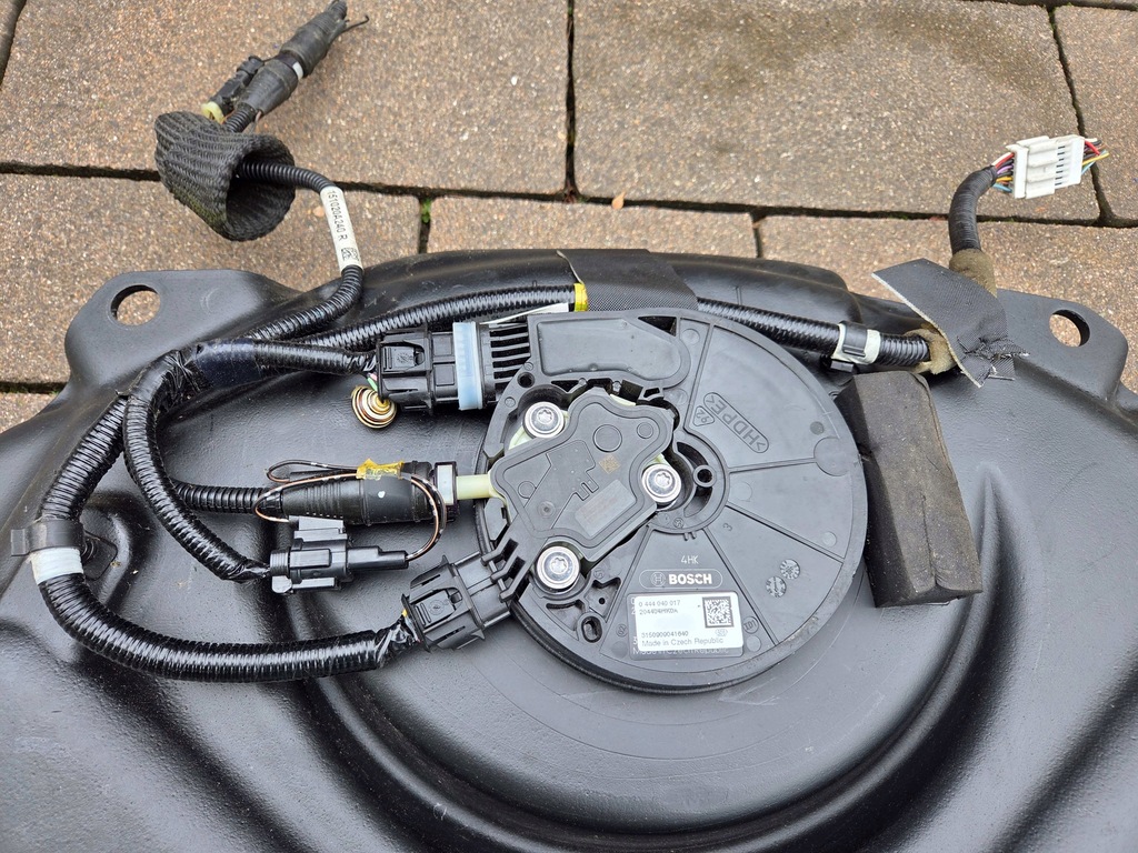 фото №11, Infiniti q50 kompletny бак adblue 20411-4hk0a 204404hk0a 2013