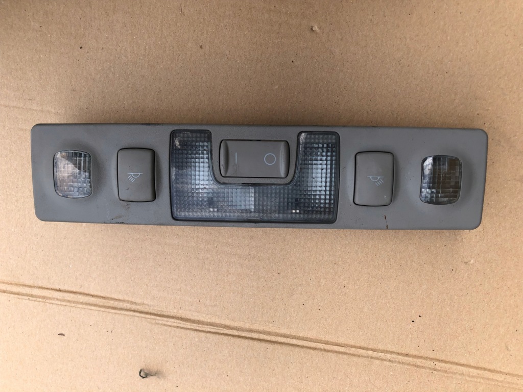 фото №1, Лампа стельовий освітлення audi a6 c5 4b0947111