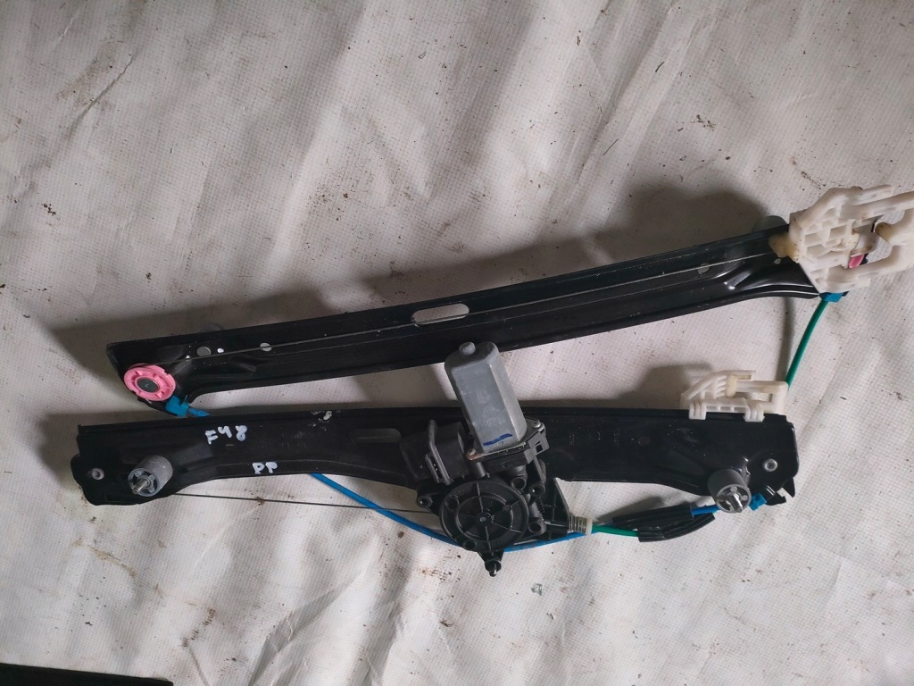 фото №1, Bmw x1 f48 подъемник стекло правый перед