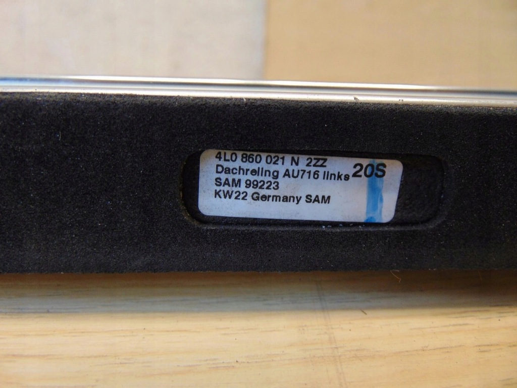 Рейлинг крышный левое  audi q7 4l 4l0860021n Киев