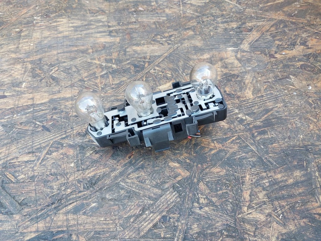 фото №8, Вкладыш лампы левый левый задняя задний audi a6 c5 sedan