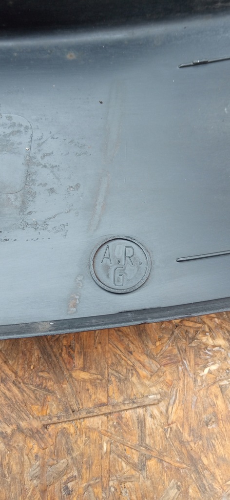 фото №14, Citroen c4 cactus 14- молдинг крыла левый задняя 9801554477