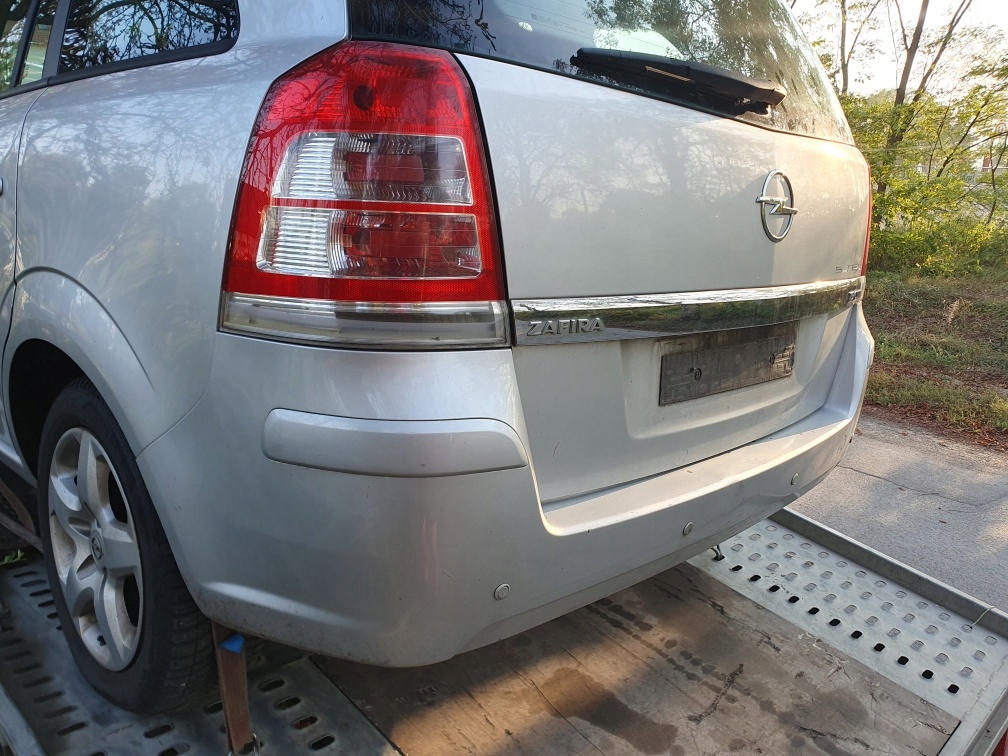 Крышка предохранителей 13125865 opel zafira b 2 2007 z157 1,9 cdti 120km Оригинал