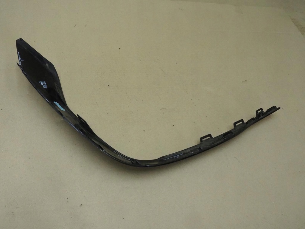 фото №12, Audi a4 b9 s-line молдинг бампера левая задняя 8w0853555