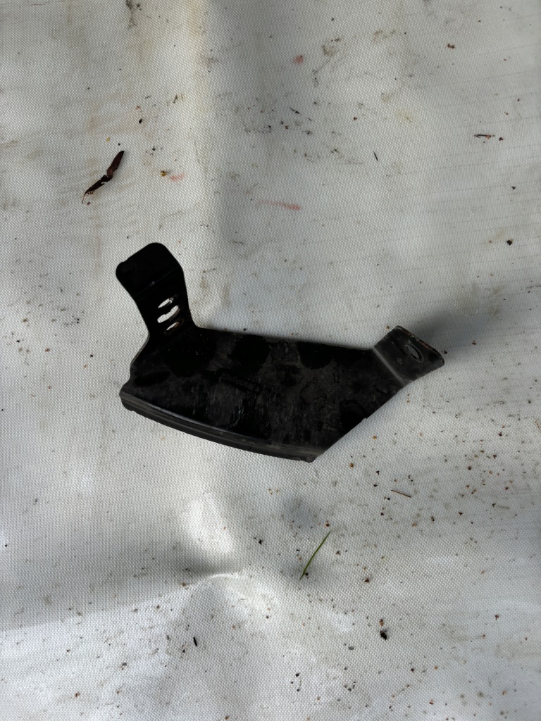 Купити Renault master 3 iii кронштейн бампера лівий перед